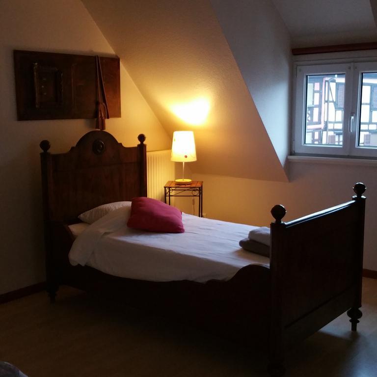 Chambres Touristiques La Cour Des Hotes Obernai Bagian luar foto